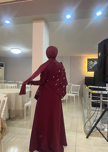 bordo gümüş detaylı tesettür elbise - Görsel 4