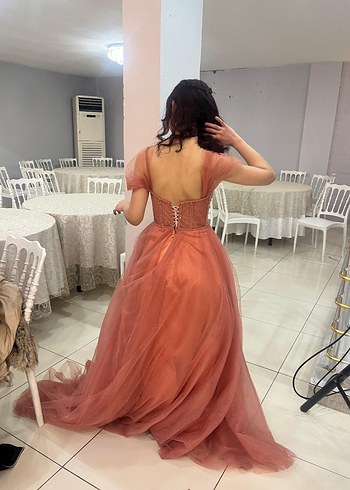 gül kurusu kabarık abiye - Görsel 3