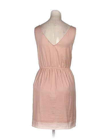 m Beden PreLoved Kısa Elbise %70 İndirimli.