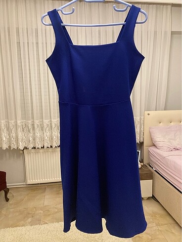 Saks mavisi elbise