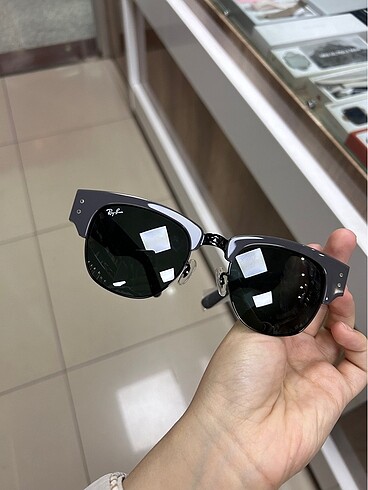 Rayban