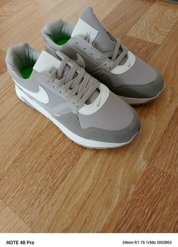 Nike Erkek spor ayakkabi