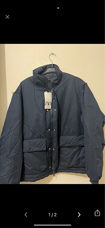 Zara Mont