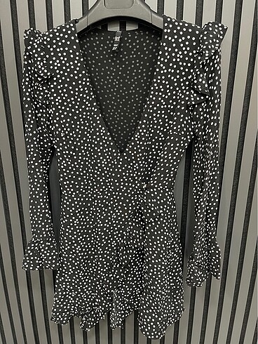 ZARA V YAKA ELBİSE