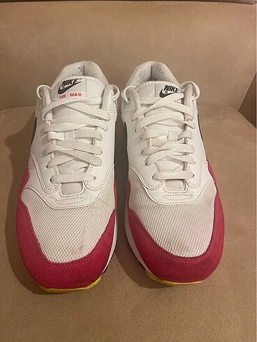 NIKE AIR MAX 1 SE 'VOLT RUSH PINK'