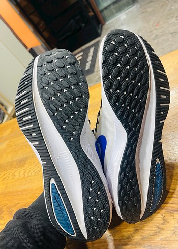 Nike Air Zoom Vomero - Görsel 5