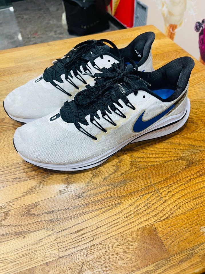 Nike Air Zoom Vomero - Görsel 2