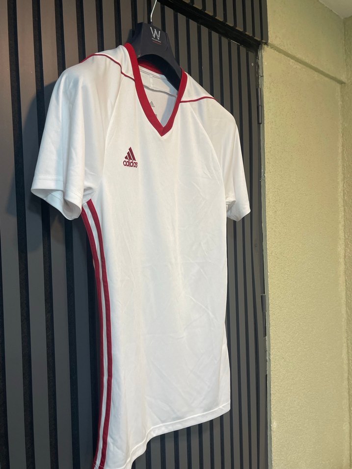 Adidas V Yaka Kısa Kollu Erkek FORMA - Görsel 4