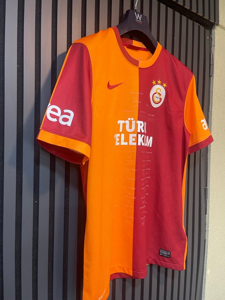 GALATASARAY 2013-2014 İÇ SAHA FORMASI - Görsel 2