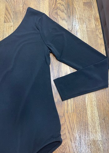 ZARA ASİMETRİK TEK OMUZ BODYSUİT - Görsel 4