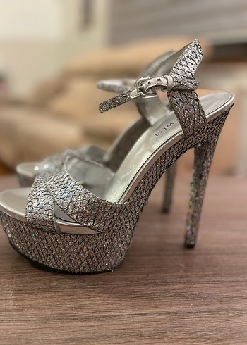 Nine West NİNE WEST TOPUKLU SANDALET Platform Ayakkabı
