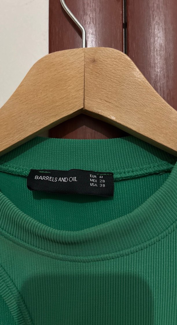 Yeşil Yüksek Yakalı Asimetrik Atlet - Görsel 2