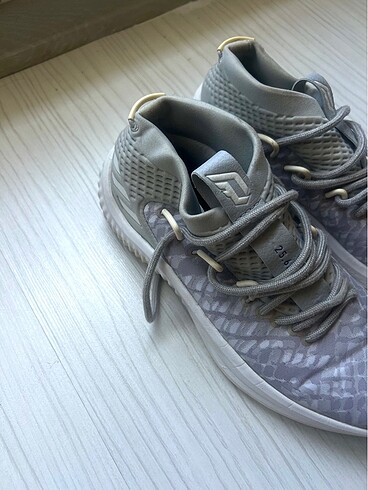 Adidas ayakkabı