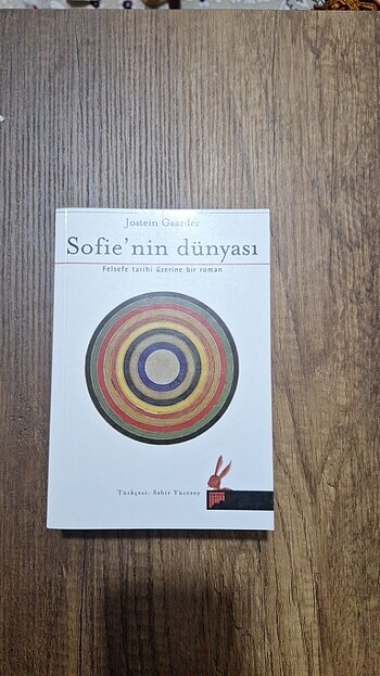 SOFİE'NİN DÜNYASI
