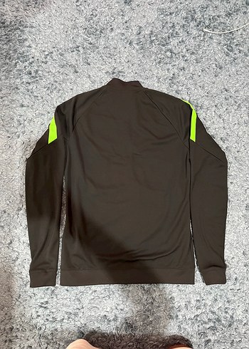 Nike Nike antrenman ustu