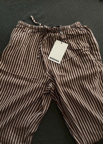Bershka Kahverengi Çizgili Pantolon