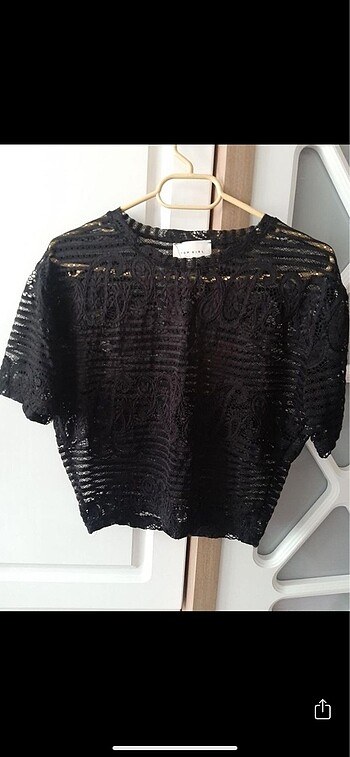 Dantelli siyah crop bluz