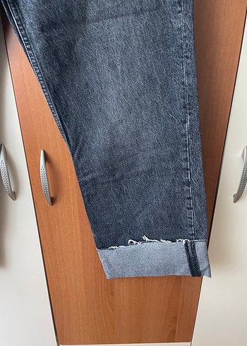Zara Gri Midi Boy Normal Kesim Kadın Jean