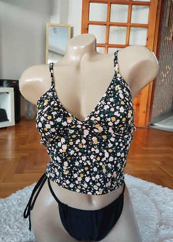 Çiçek Desenli büstiyer - Görsel 2