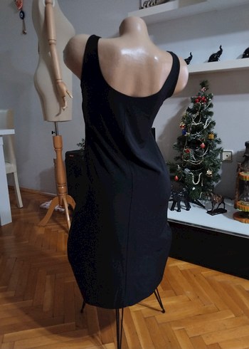 Siyah Mini Gövdeye Oturan Kolsuz Elbise - Görsel 3