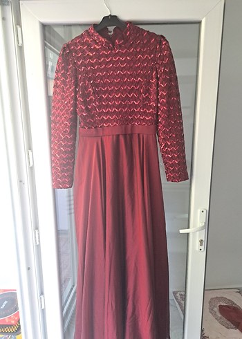 38 Beden Bordo Piliseli Uzun Kollu Tesettür Abiye Elbise