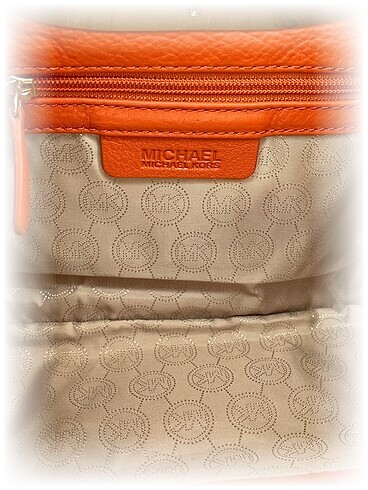  Beden Michael Kors Clutch / Portföy %70 İndirimli.