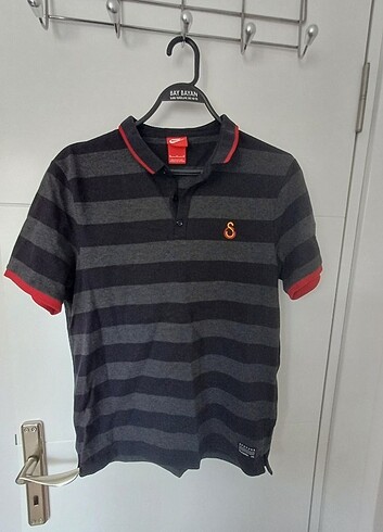 NİKE GS POLO YAKA TİŞÖRT 