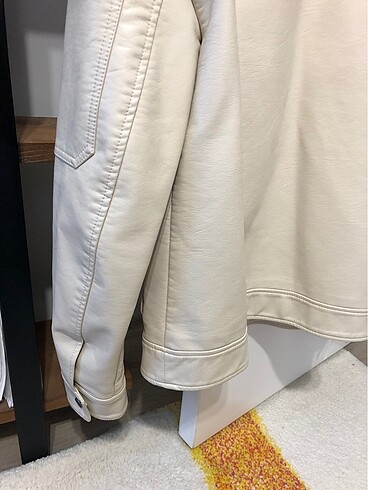 Mavi suni deri ceket - Görsel 4