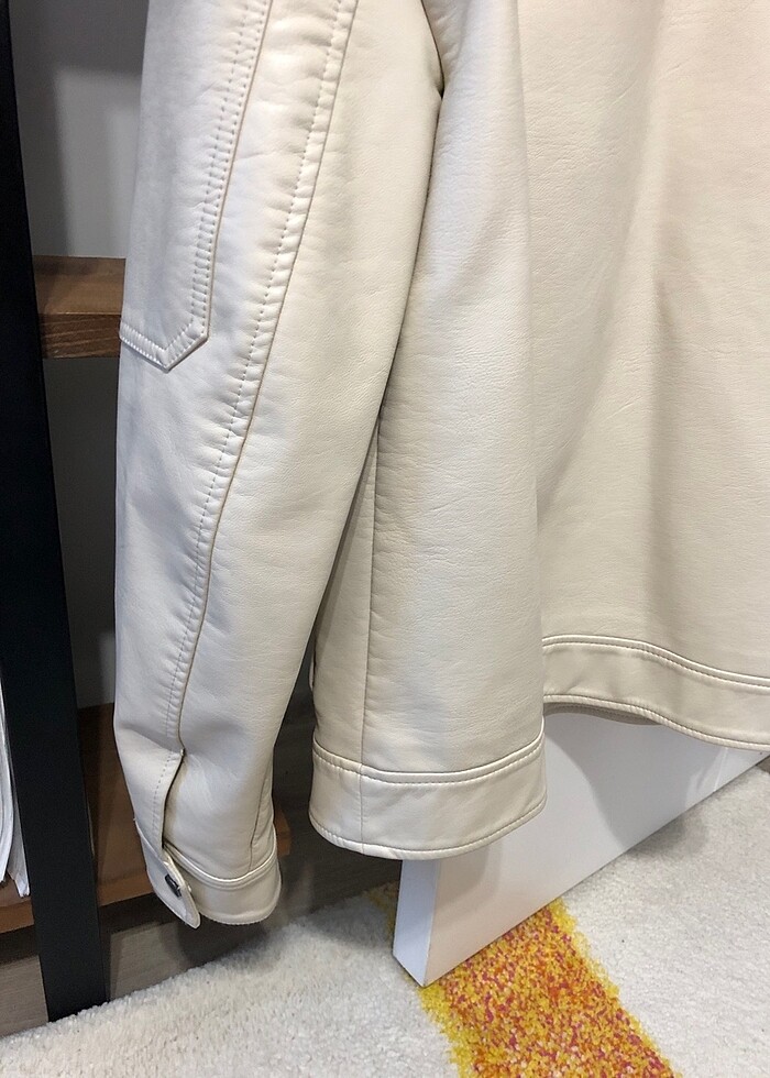 Mavi suni deri ceket - Görsel 4