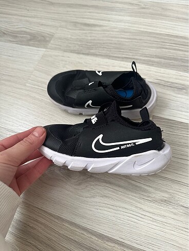 27 Beden siyah Renk Orijinal Nike Çocuk Ayakkabı
