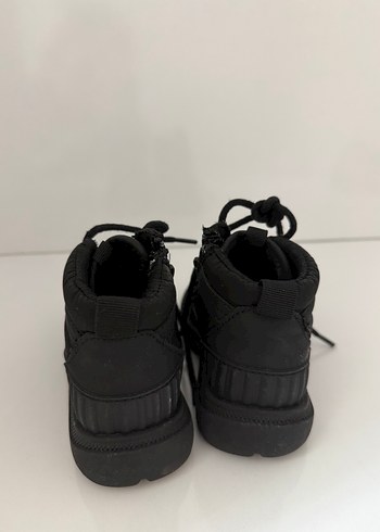 Zara Erkek Çocuk Siyah Kauçuk Botlar