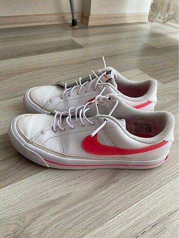 Nike spor ayakkabı