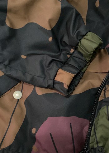 Kapüşonlu, Kamuflaj Desenli Kadın Ceket yağmurluk - Görsel 4