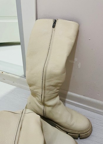 Derimod Bej Deri Kadın Diz Boyu Kürklü Bot - Görsel 2