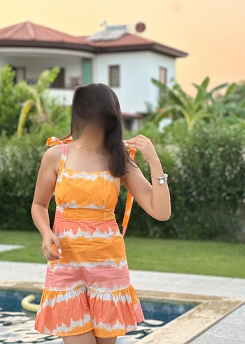Turuncu omuzdan Bağlamalı Mini Elbise
