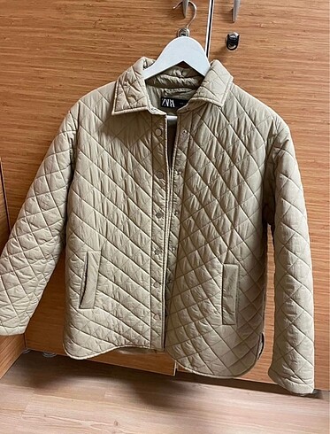 Zara kapitone ceket