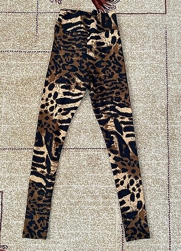 Leopar desenli tayt