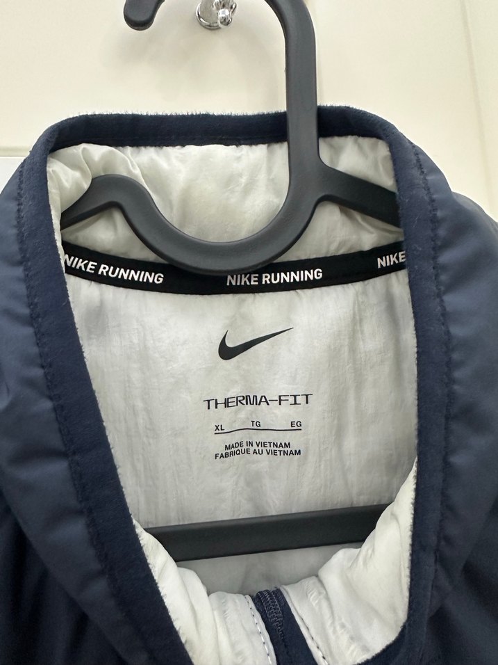 Erkek Mavi Kapitone Kolsuz Spor Yelek - Görsel 2