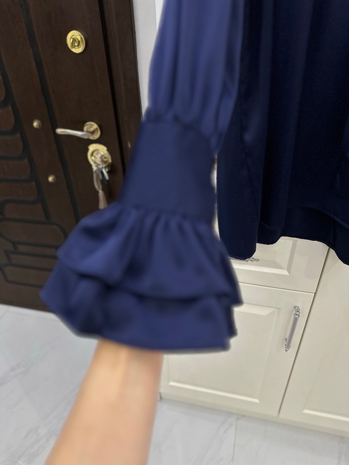 Lacivert Yüksek Yakalı Drapeli Kadın Bluz - Görsel 2