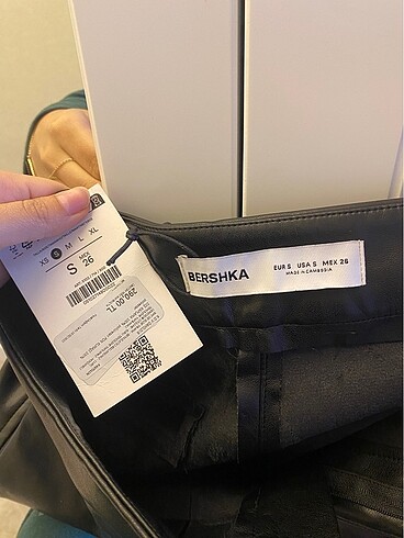 Bershka Deri pantolon