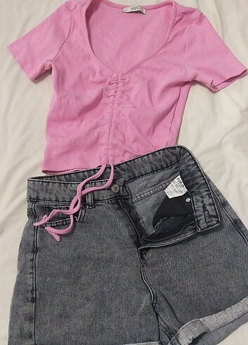 Pembe crop gri şort 