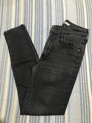 Levis Kot Jean