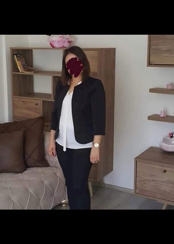 Zara Sikligin Simgesi Siyah V Yaka Blazer