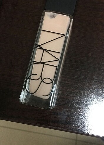 Nars fondöten