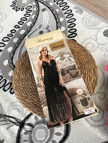 Fantazi gecelik takım L-XL uyumludur