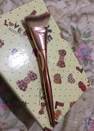 Nascita bronzer/fondaten fırçası