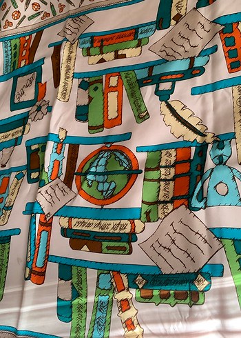 Zincir Detaylı Renkli twill eşarp - Görsel 3