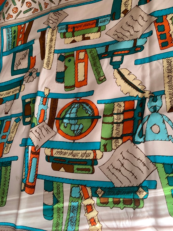 Zincir Detaylı Renkli twill eşarp - Görsel 3