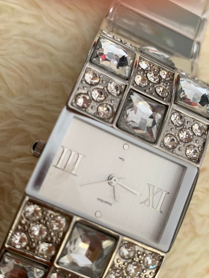 Gri Renkli Taşlı Kadın Kol Saati - Görsel 5