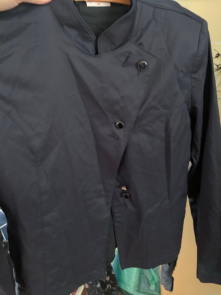 Düğmeli arkasında kurdele detaylı  Ceketi - Görsel 4